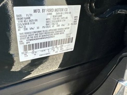 Certified 2022 Ford Explorer XLT w/ Equipment Group 202A AWD/4WD image 20