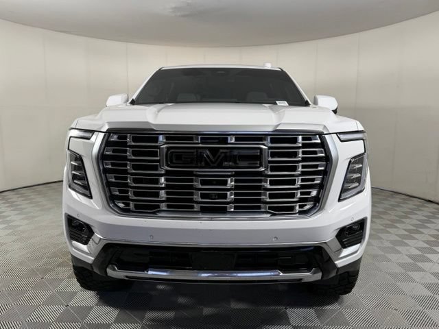 Used 2025 GMC Yukon XL Denali w/ Sun & Power Step Package RWD image 12