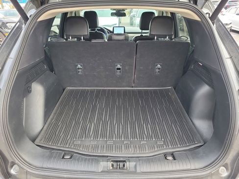 Used 2020 Ford Escape Titanium image 14