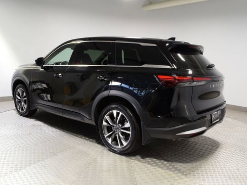 Used 2026 INFINITI QX60 Pure w/ Family Package AWD/4WD image 8