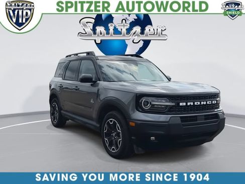 Used 2025 Ford Bronco Sport Outer Banks AWD/4WD image 2