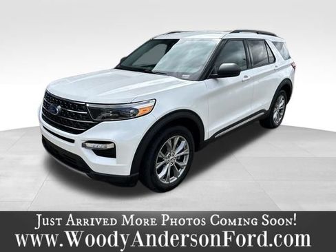 Used 2023 Ford Explorer XLT w/ Equipment Group 202A AWD/4WD image 1