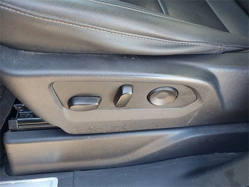 Used 2023 GMC Sierra 1500 SLT w/ SLT Premium Package image 7