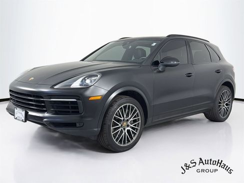 Used 2021 Porsche Cayenne S w/ Premium Package AWD/4WD image 3