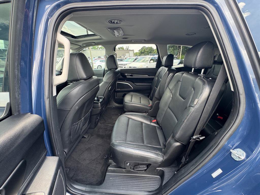 Certified 2024 Kia Telluride S w/ S Sunroof Package FWD image 11