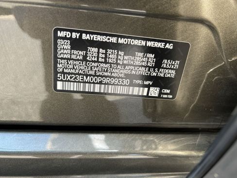 Used 2023 BMW X7 xDrive40i w/ M Sport Package AWD/4WD image 30