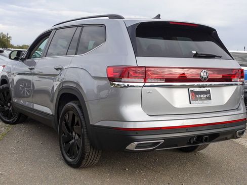 New 2026 Volkswagen Atlas SE FWD image 10