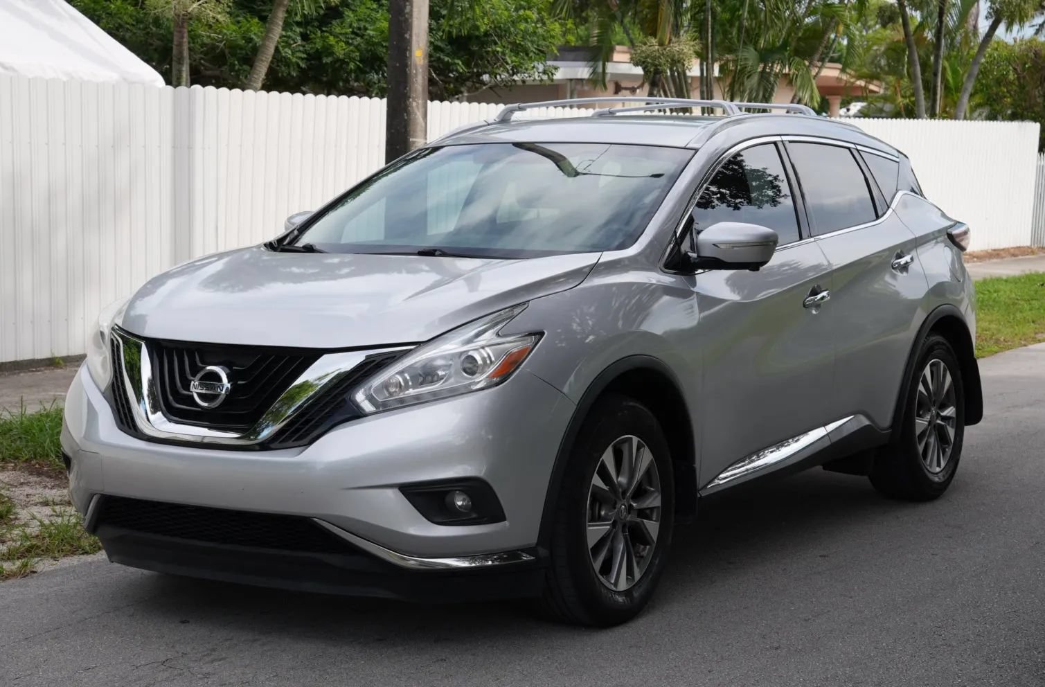 Used 2017 Nissan Murano SL w/ SL Technology Package FWD image 4