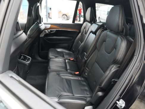 Used 2018 Volvo XC90 T6 Inscription w/ Convenience Package image 32