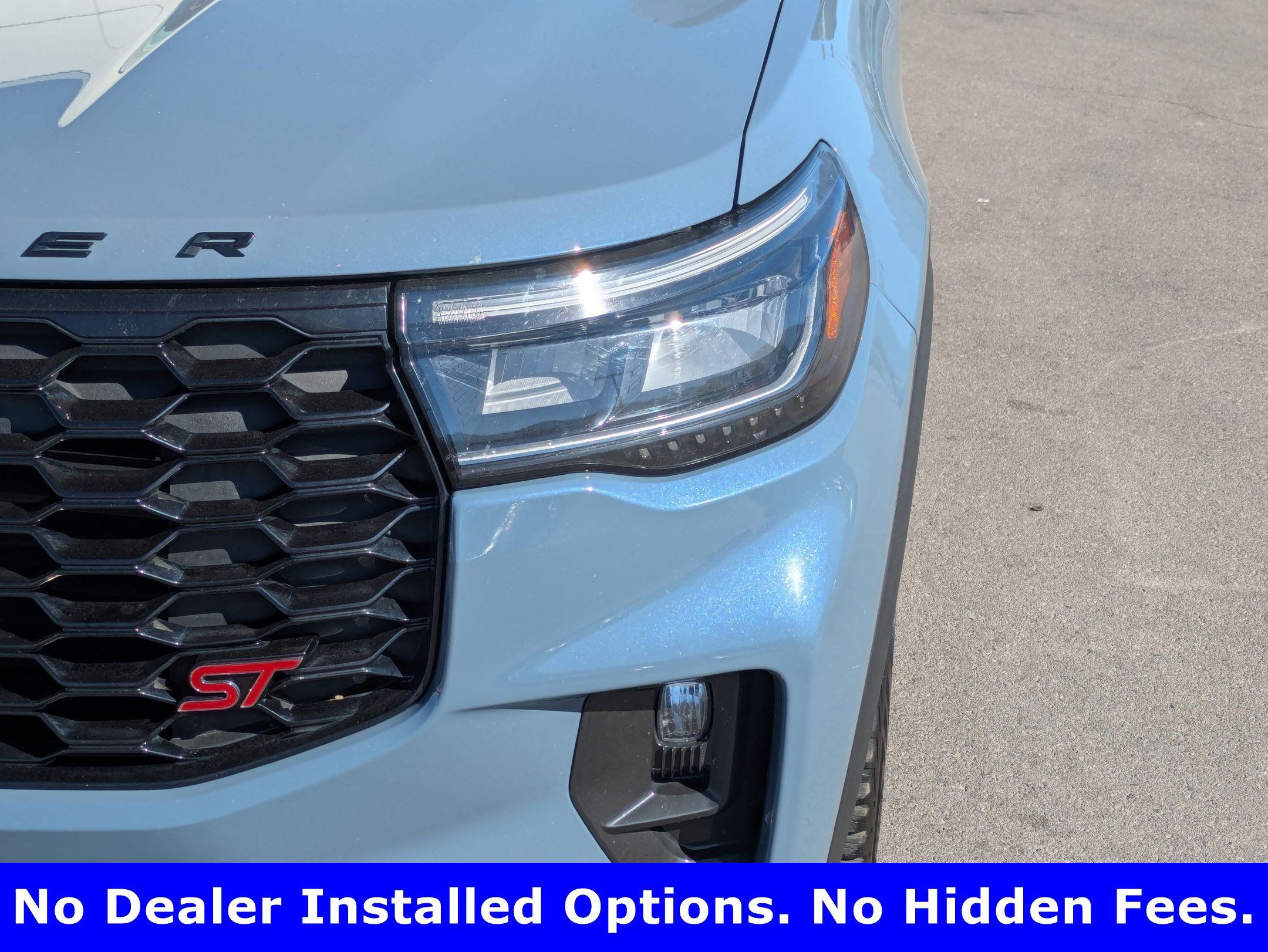 Used 2025 Ford Explorer ST AWD/4WD image 10