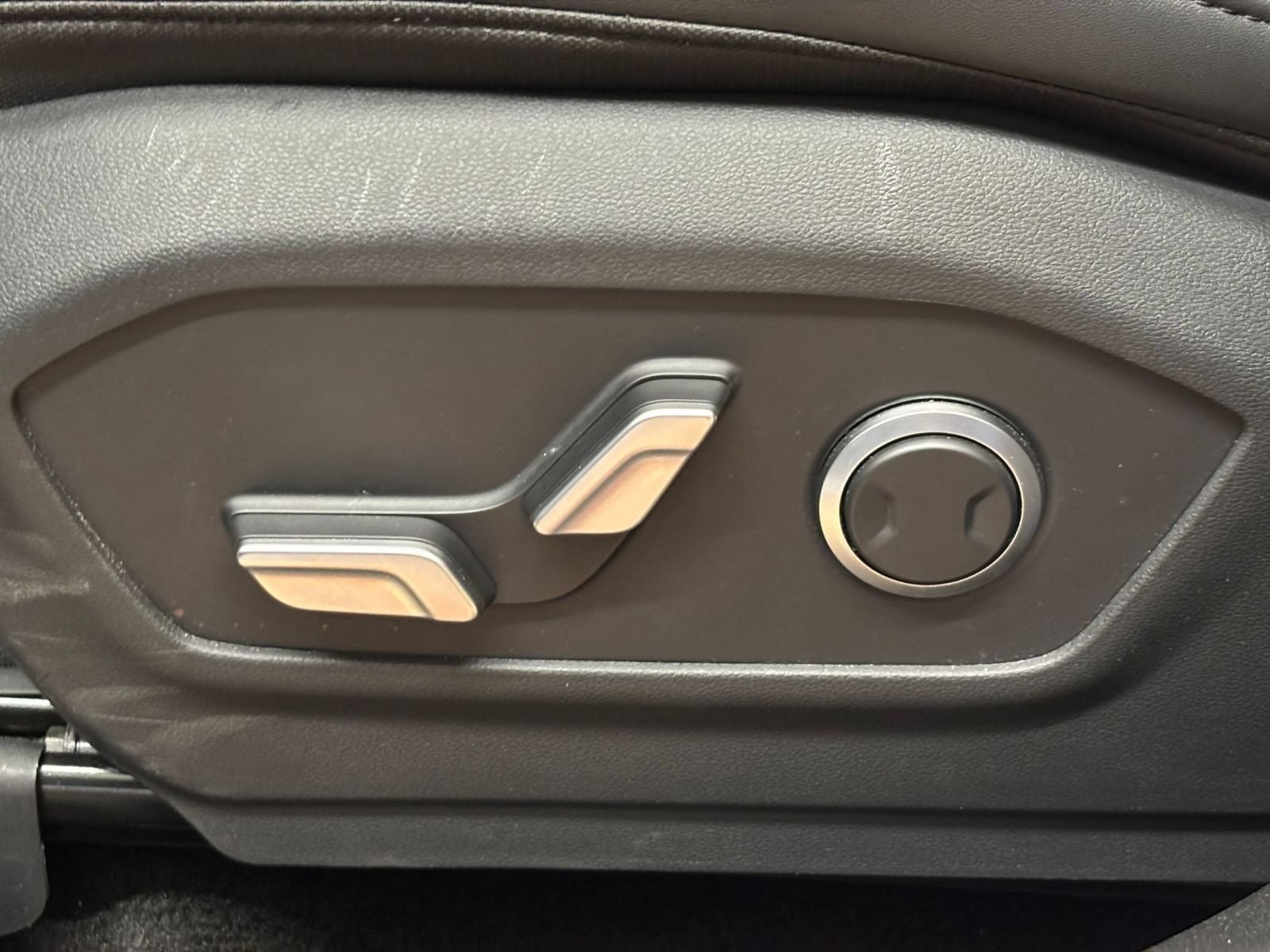 Used 2026 Hyundai Santa Fe SEL FWD image 21