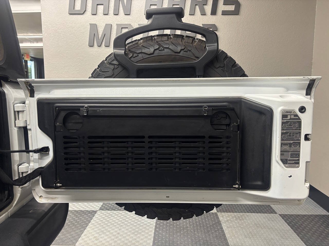 Used 2018 Jeep Wrangler Unlimited Sport S AWD/4WD image 20