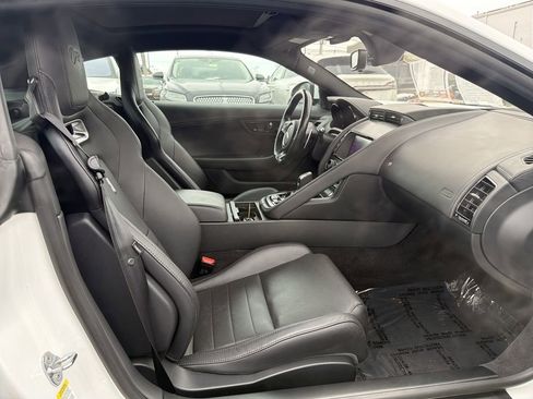 Used 2018 Jaguar F-TYPE R image 13