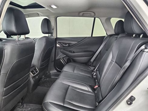 Used 2025 Subaru Outback Limited AWD/4WD image 35