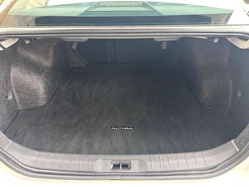 Used 2023 Nissan Altima 2.5 S FWD image 23