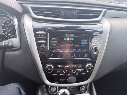 Used 2022 Nissan Murano SV FWD image 7