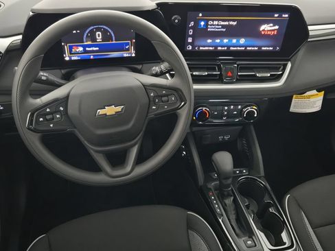 New 2026 Chevrolet TrailBlazer LT FWD image 30