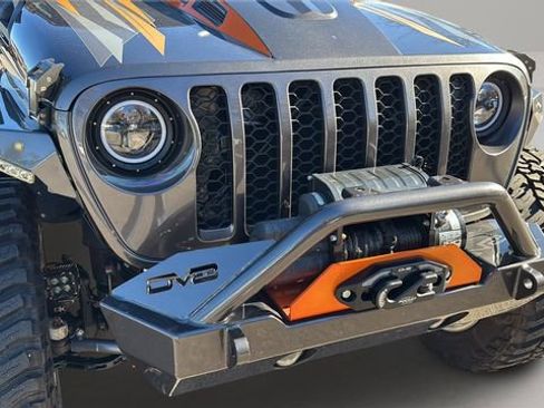 Used 2022 Jeep Gladiator Sport image 38