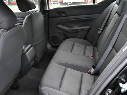 Used 2024 Nissan Altima 2.5 SV image 32