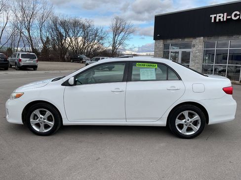 Used 2013 Toyota Corolla LE w/ Premium Pkg image 3
