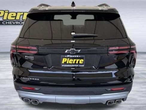 New 2026 Chevrolet Traverse LT image 3