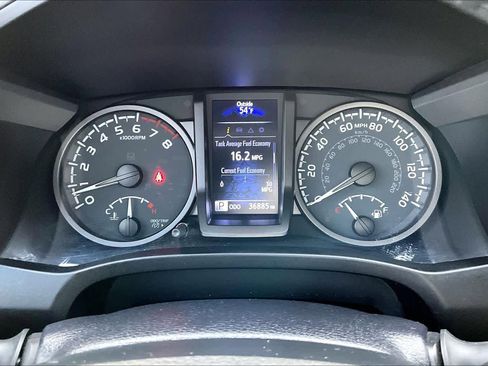 Certified 2021 Toyota Tacoma TRD Off-Road image 25