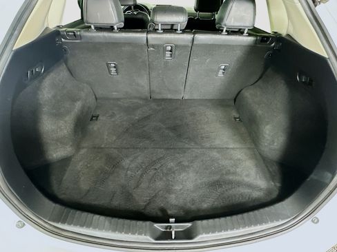 Used 2018 MAZDA CX-5 Touring w/ Preferred Equipment Package FWD image 29