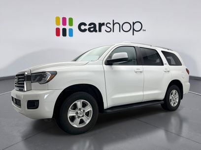 Used 2018 Toyota Sequoia SR5 w/ Carpet Cargo Mat Package