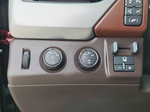 Used 2016 Chevrolet Tahoe LTZ image 22