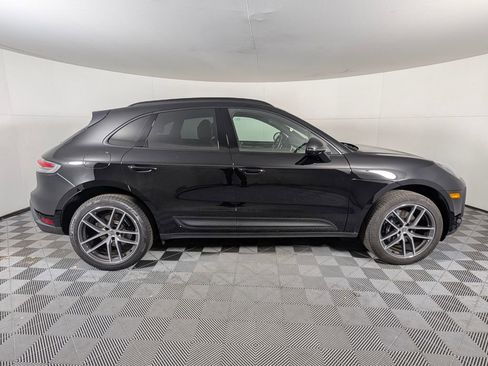 Certified 2025 Porsche Macan image 8