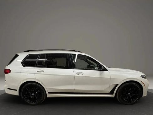 Used 2021 BMW X7 M50i AWD/4WD image 6