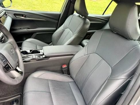 Used 2026 Toyota Camry XSE AWD/4WD image 8