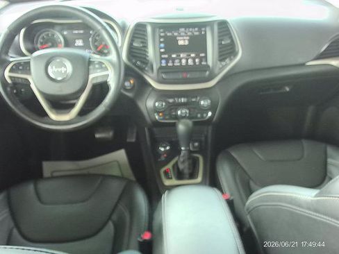 Used 2015 Jeep Cherokee Limited w/ Luxury Group AWD/4WD image 6
