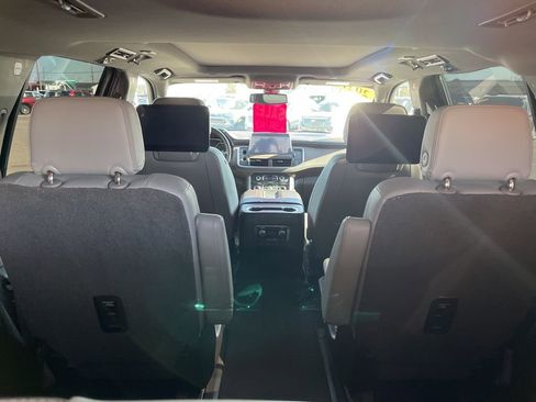 Used 2021 GMC Yukon SLT w/ SLT Luxury Plus Package image 13