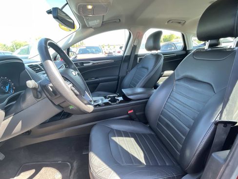 Used 2015 Ford Fusion SE w/ Equipment Group 202A AWD/4WD image 18