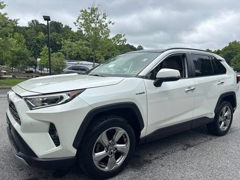 Used 2020 Toyota RAV4 Limited AWD/4WD image 2