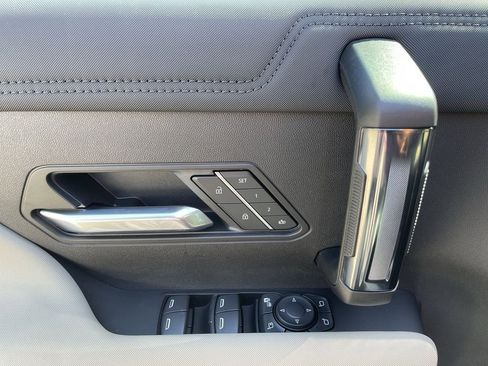 New 2026 GMC Hummer EV SUV image 23