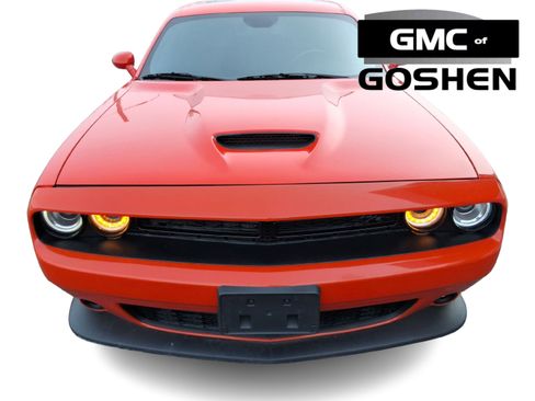 Used 2022 Dodge Challenger R/T w/ Plus Package image 2