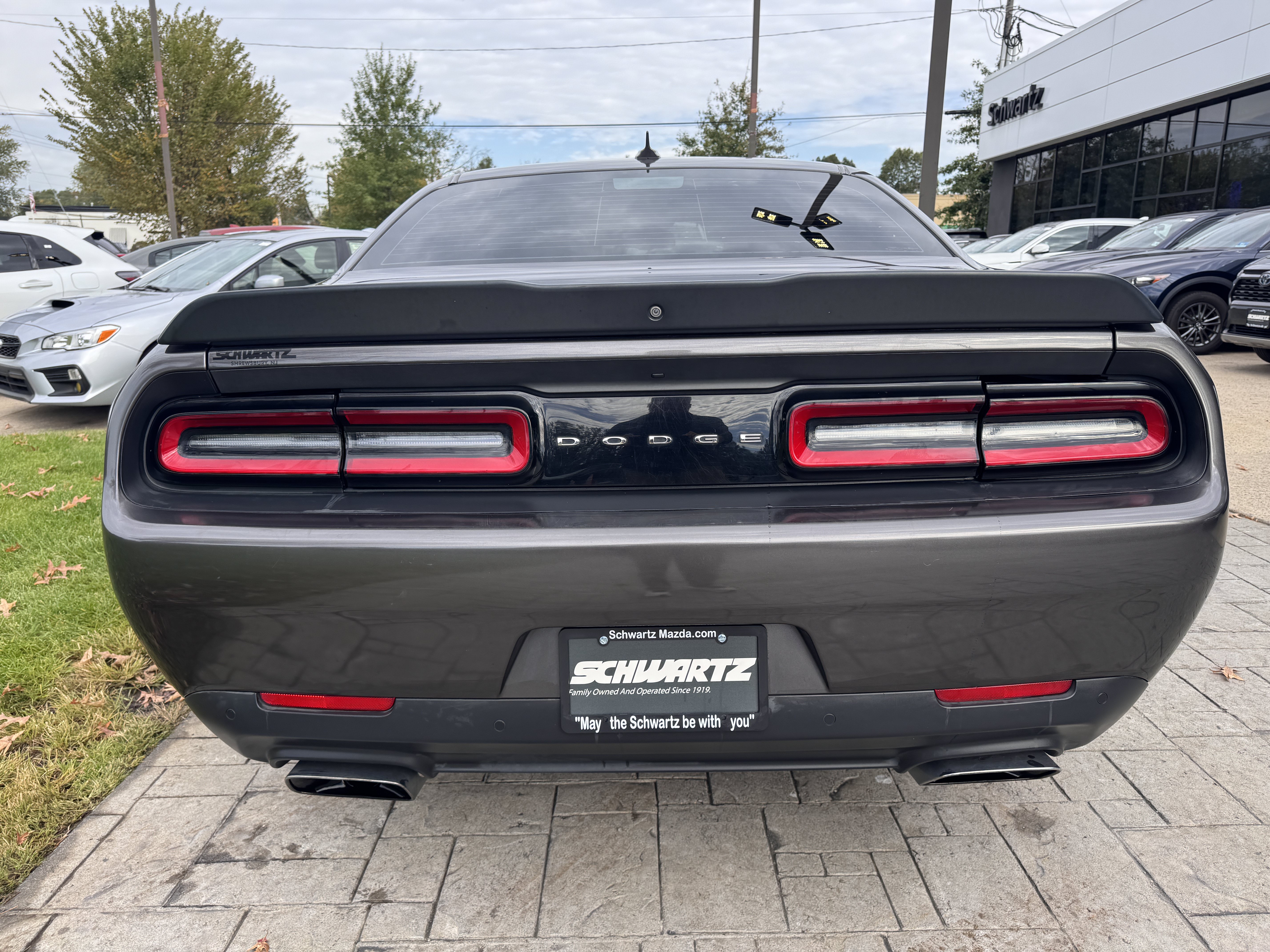 Used 2018 Dodge Challenger R/T Scat Pack w/ Leather Interior Group RWD image 8