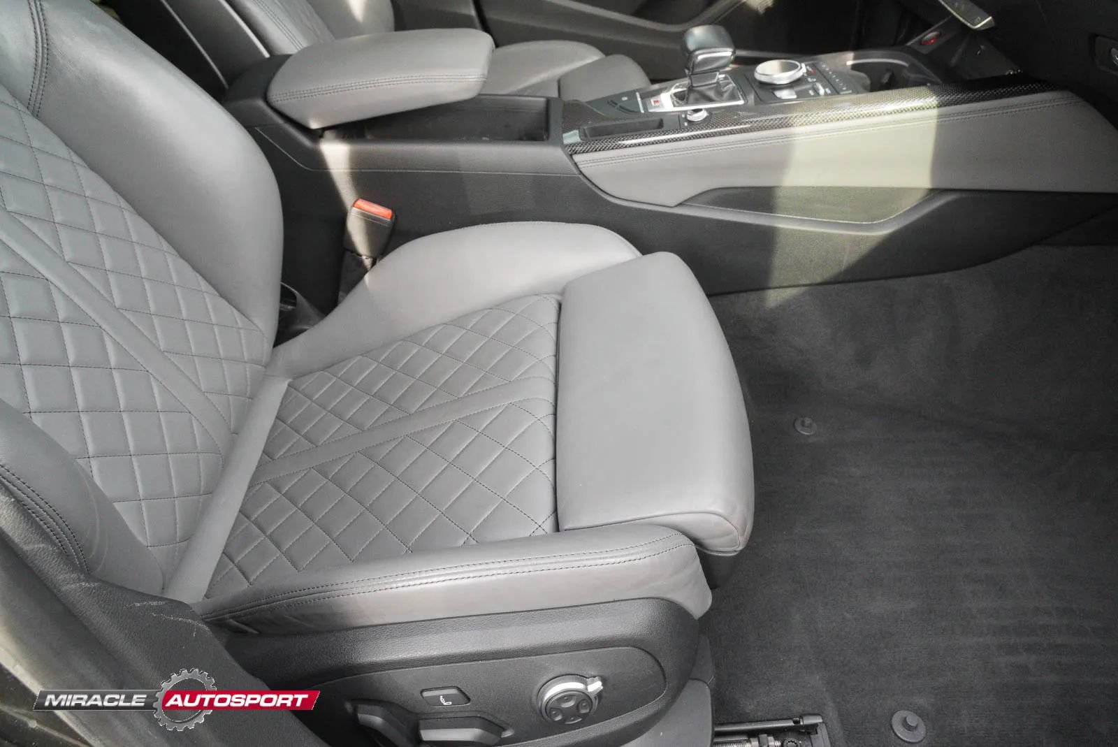 Used 2018 Audi S5 Premium Plus w/ Navigation Package AWD/4WD image 32