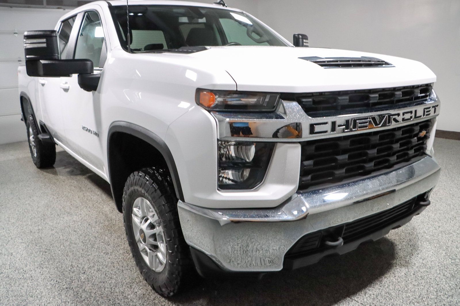 Used 2022 Chevrolet Silverado 2500 LT AWD/4WD image 5