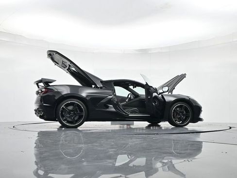 Used 2025 Chevrolet Corvette Stingray Coupe w/ Z51 Performance Package image 60