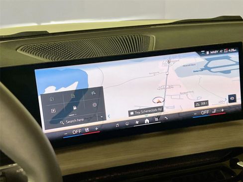 Used 2025 BMW 330i xDrive Sedan w/ Convenience Package image 11