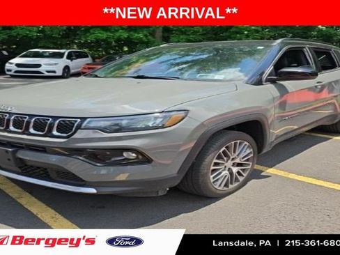 Used 2023 Jeep Compass Limited w/ Elite Group AWD/4WD image 1