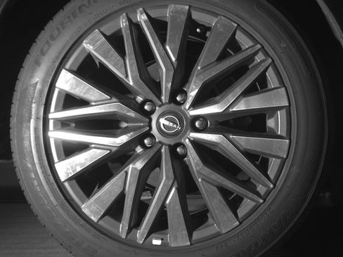 Used 2025 Nissan Altima 2.5 SV image 15