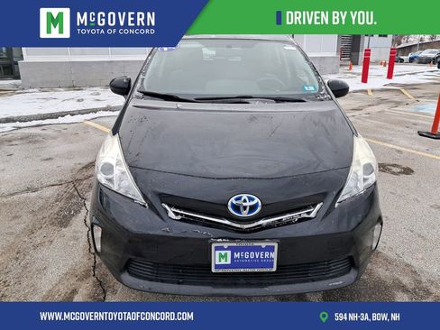 Used 2014 Toyota Prius V Three image 7