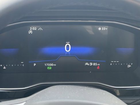 Used 2024 Volkswagen Jetta SE w/ Black Wheel Package image 19