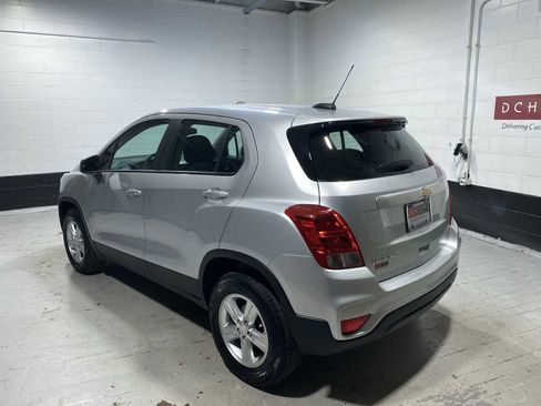 Used 2018 Chevrolet Trax LS AWD/4WD image 4