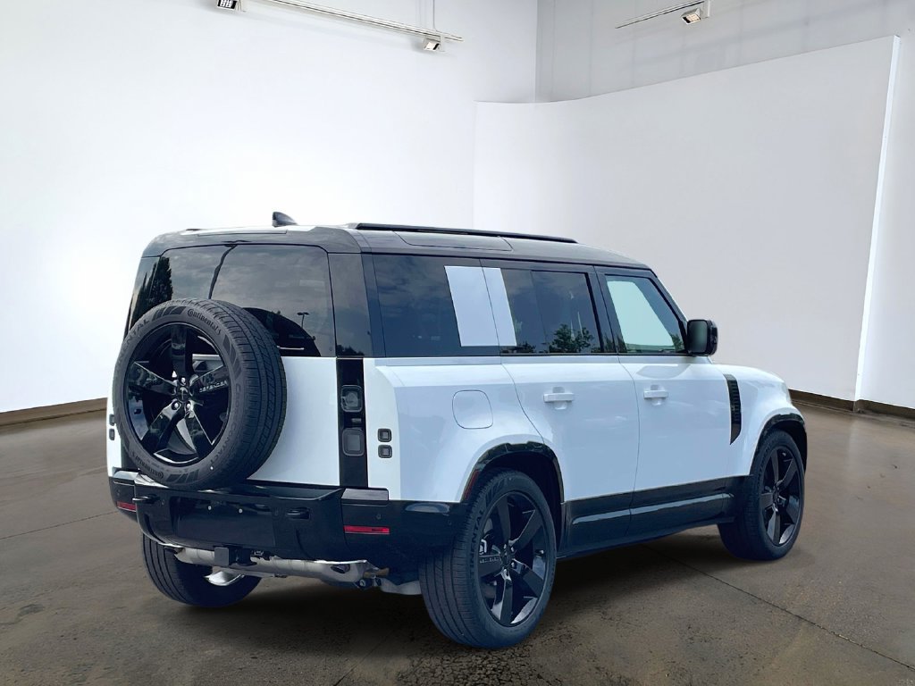 New 2026 Land Rover Defender 110 X-Dynamic SE AWD/4WD image 4