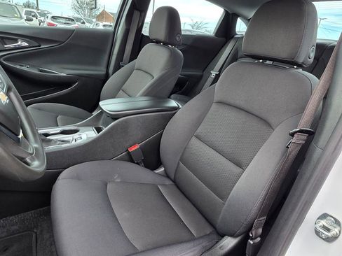 Used 2025 Chevrolet Malibu LT FWD image 10